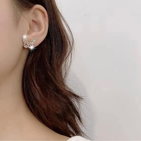 14k Gold Plated Elegant Butterfly Desing Crystal Stud Earrings Rhinestone Inlay - Picture 3 of 4